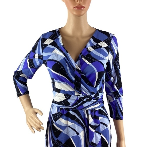 J. McLaughlin Brea Faux Wrap Dress Size XS Blue Black Optic Wave - Picture 2 of 7